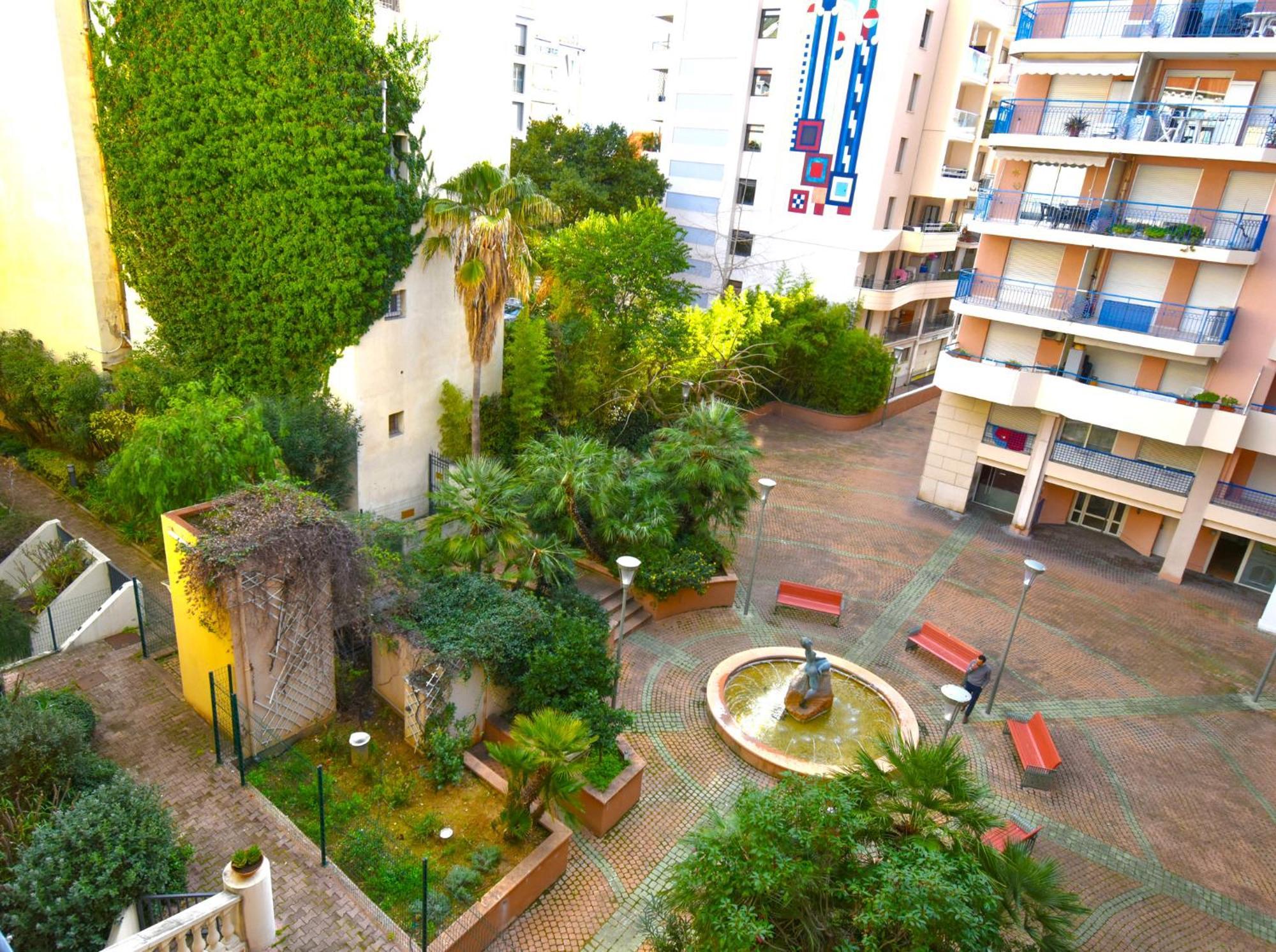 Le Jardin Des Muses -Parking Prive - Centre-Ville - Bord De Mer 芒通 外观 照片